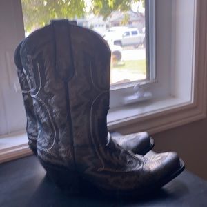 Corral leather cowboy boots